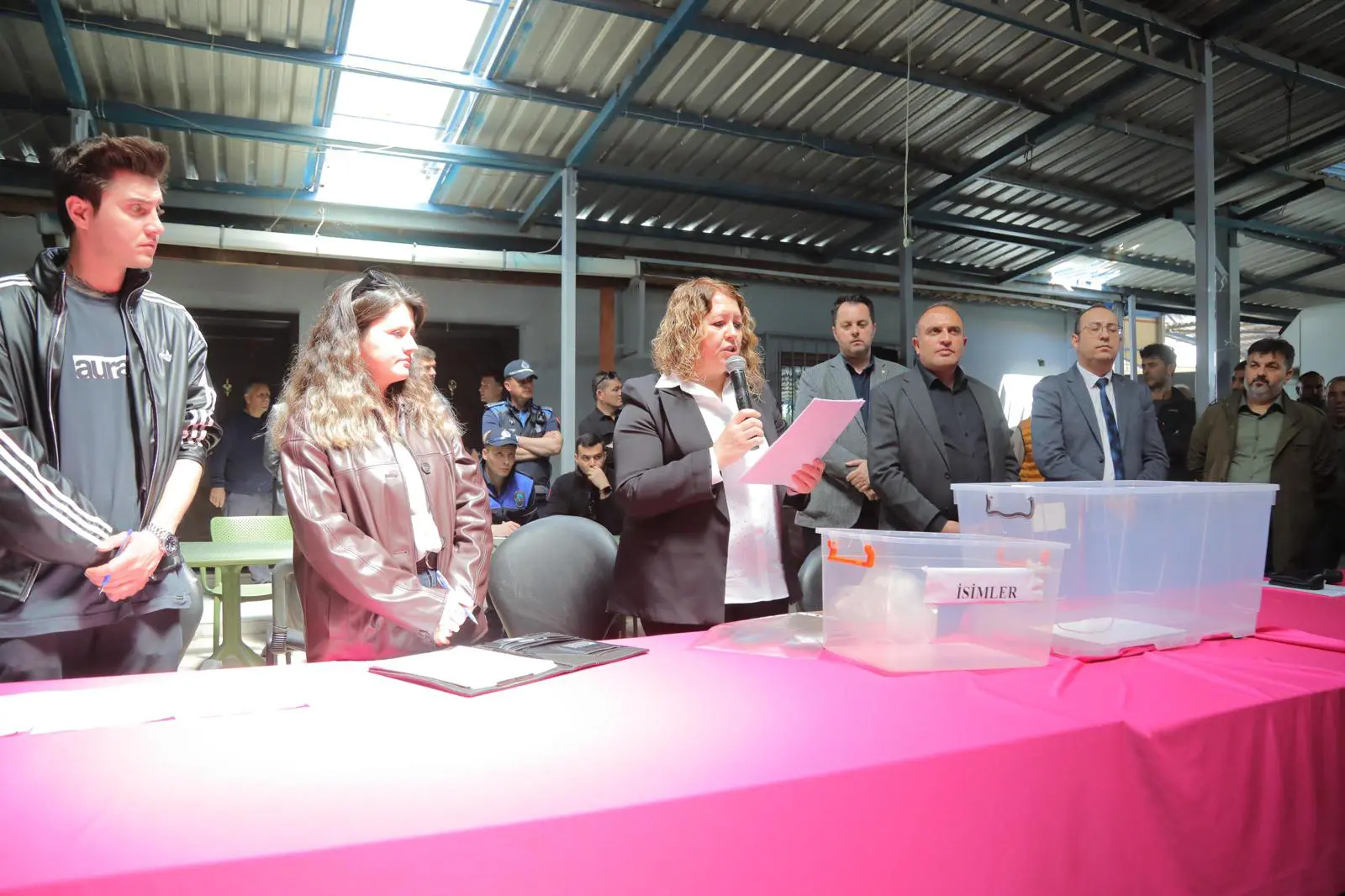 EDİRNELİ ESNAF İÇİN BALKAN PAZARI KURA SÜRECİ TAMAMLANDI galeri görseli